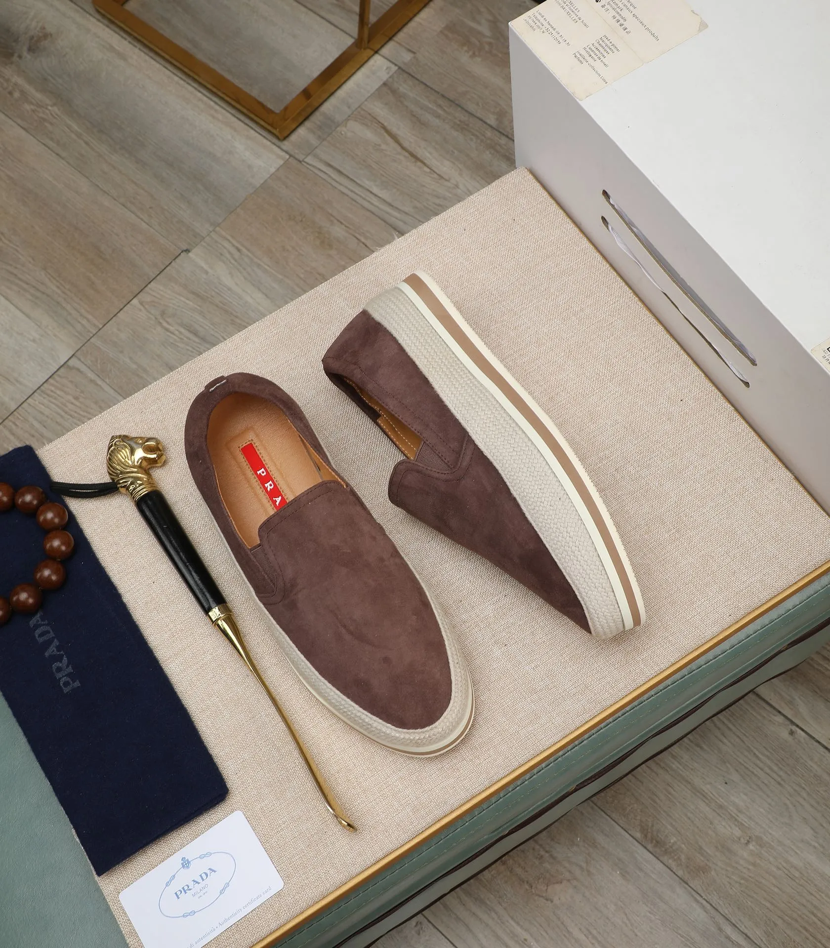 Men's men's shoes 💰460 high-end version. PRADA (Prada) men's casual style, compare the quality at the counter 🧚🏿♂️Imported cowhide fabric 🐎Water-dyed comfortable and soft cowhide lining for feet 🐂Genuine leather outsole with label 🎉 Size 38-44. Can be customized for 45💥🏆